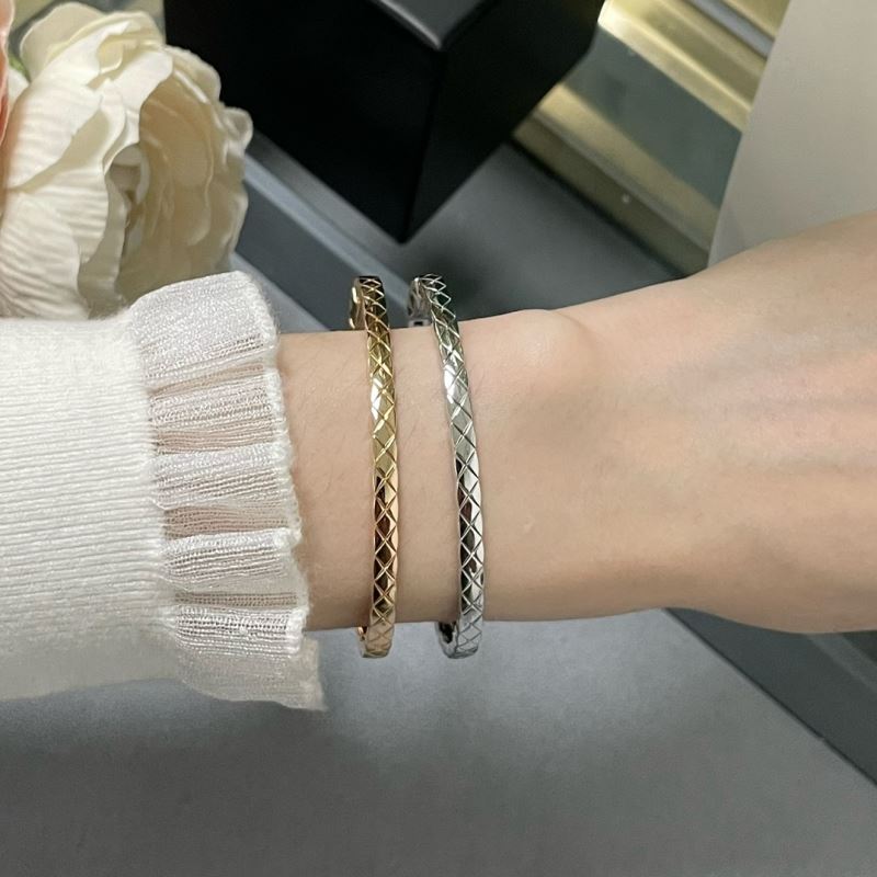 Ch**el bracelets